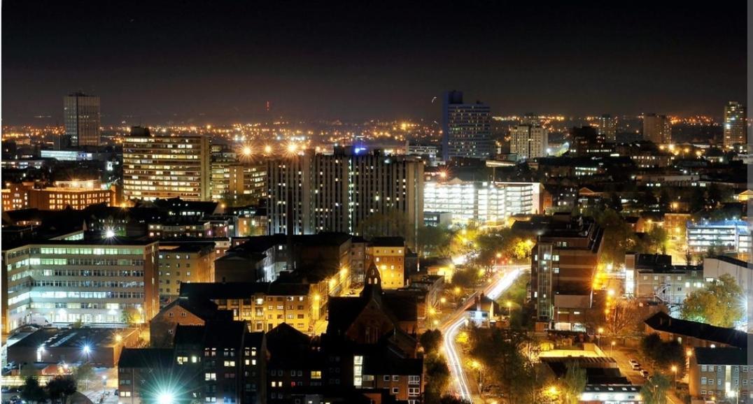 Shm Stays Leicester. Newly Renovated!! 15 Min Drive From City Centre, University. 9 Min Drive To Leicester City Stadium, 5 Min Drive To M1 & M69. 2 Min Walk To Bus Stop. 외부 사진